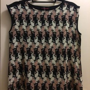 Neutral Siamese cat print sleeveless shell blouse